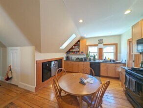 48 Orchard St, Unit 3 in Medford, MA - Building Photo - Building Photo