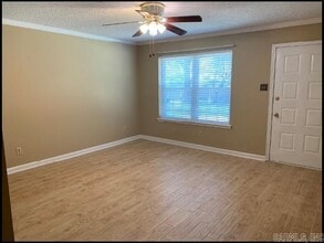 15 Lillie St in Cabot, AR - Foto de edificio - Building Photo