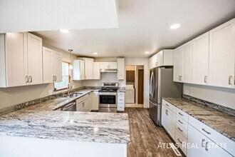 8198 S Marshall St in Littleton, CO - Building Photo - Building Photo