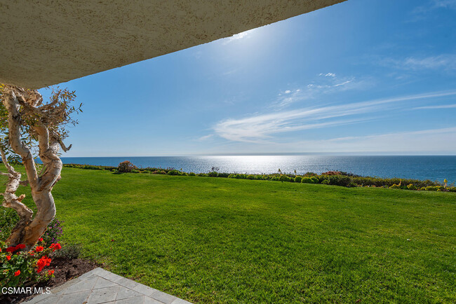 29712 Zuma Bay Way in Malibu, CA - Building Photo - Building Photo