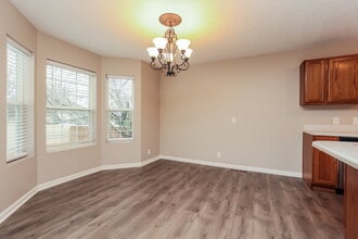 2306 Leighton Way in Spring Hill, TN - Foto de edificio - Building Photo