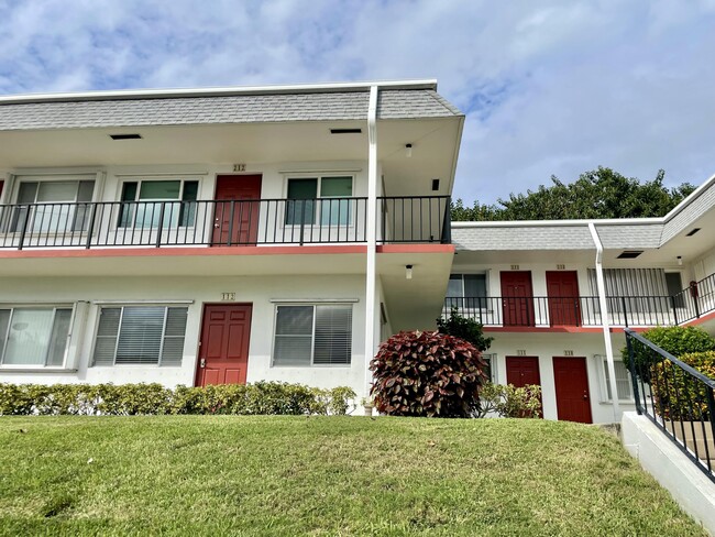 property at 3120 Cynthia Ln