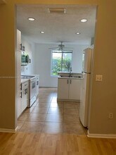 16318 Malibu Dr in Weston, FL - Building Photo - Building Photo