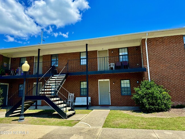 3311 Landmark St in Greenville, NC - Building Photo - Building Photo