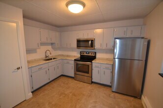 594 Franklin St in Melrose, MA - Building Photo - Building Photo