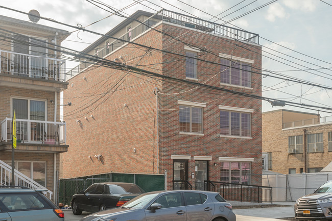 5 family Investment in Brooklyn, NY - Building Photo - Building Photo