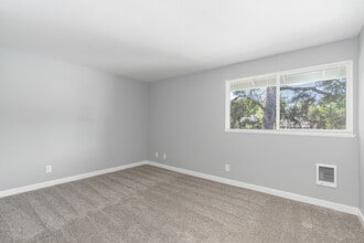Conestoga Park I in Beaverton, OR - Building Photo - Interior Photo