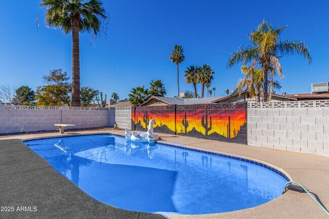property at 1634 E Bishop Dr