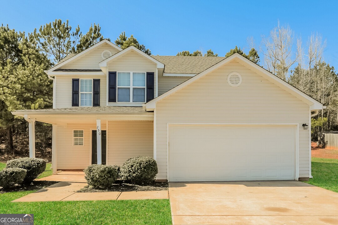 250 Bramble Bush Trail in Covington, GA - Foto de edificio