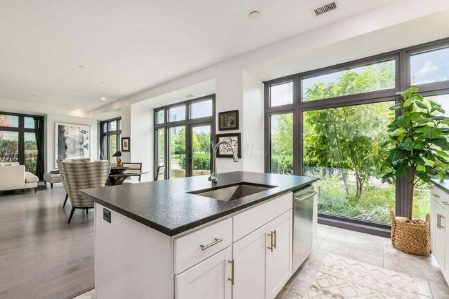 property at 250 W Spring St