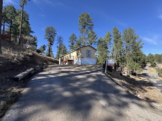 property at 129 Bonanza Dr