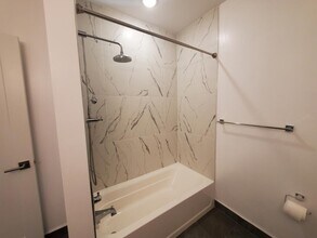62 69th St, Unit 409 in Guttenberg, NJ - Building Photo - Building Photo