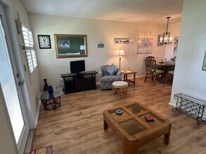 33 Vis Gdns Trl in Vero Beach, FL - Building Photo - Building Photo