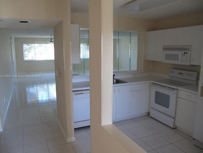 property at 9511 Weldon Cir