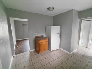 1218 Maple Ave in St. Louis, MO - Building Photo - Building Photo