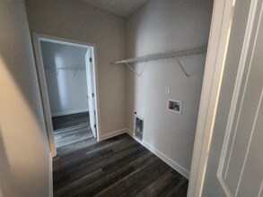 9867 Shangri La West Rd in Milton, FL - Building Photo - Building Photo