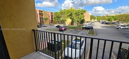 4805 NW 7th St, Unit 20415 in Miami, FL - Building Photo - Building Photo