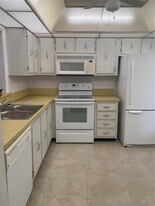 410 NW 68th Ave, Unit 307