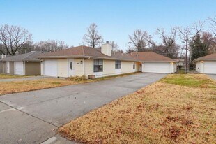 625 W Edgewood St in Springfield, MO - Building Photo