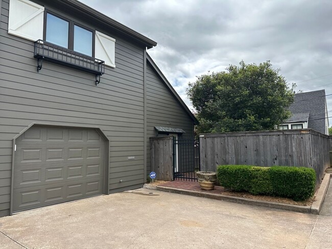 1228 E 21st St in Tulsa, OK - Building Photo - Building Photo