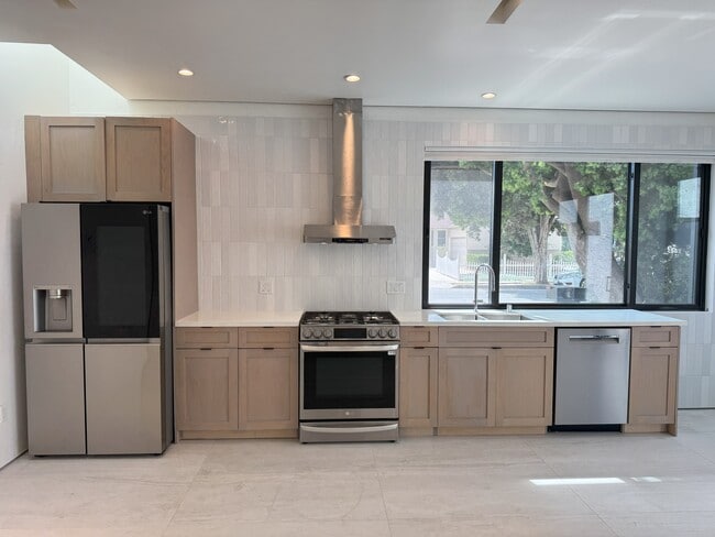 property at 5214 Dawes Ave