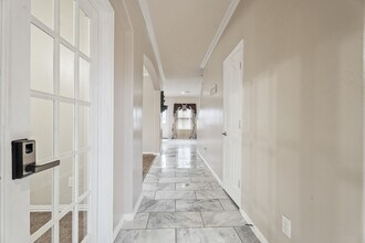 6605 Fallen Breeze Ln in San Leon, TX - Foto de edificio - Building Photo