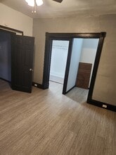 53 Baldwick Rd, Unit 1 in Pittsburgh, PA - Foto de edificio - Building Photo