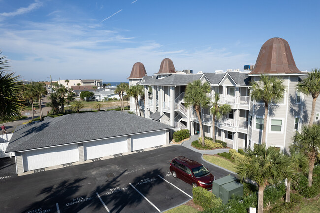 Le Chateau Of Atlantic Beach in Atlantic Beach, FL - Building Photo - Building Photo