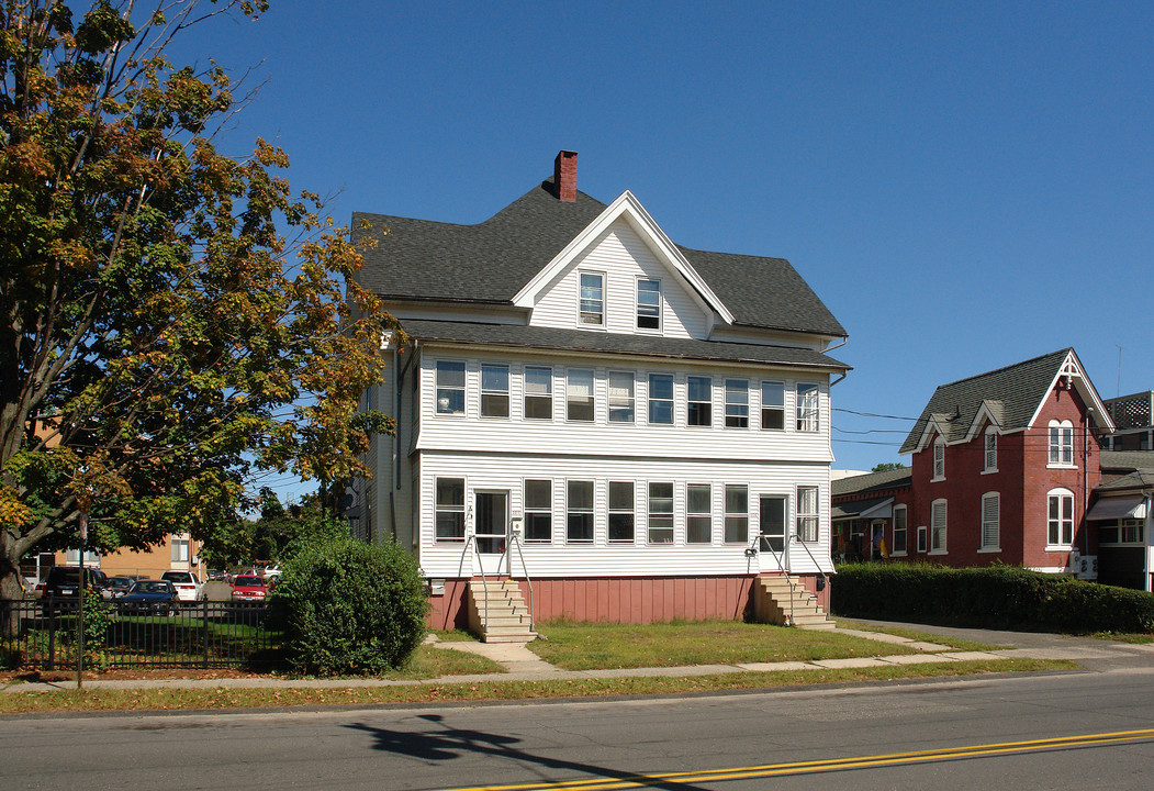 106-108 Laurel St in Bristol, CT - Building Photo