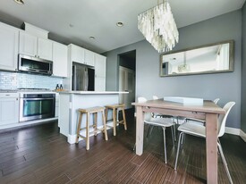 632 True Wind Way in Redwood City, CA - Building Photo