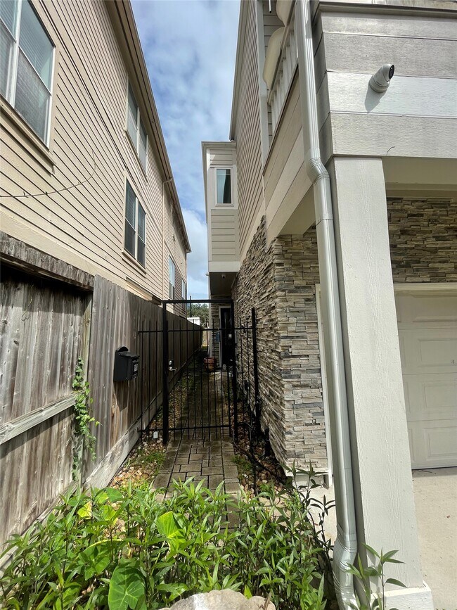 1211 Marconi St in Houston, TX - Building Photo - Building Photo