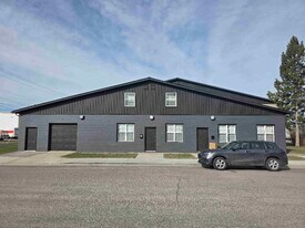 14 4th St NW in Great Falls, MT - Building Photo