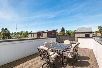 2122 3rd Ave N in Seattle, WA - Building Photo - Building Photo