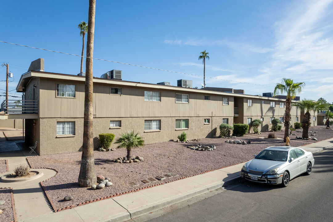 Christown Villa Apartments in Phoenix, AZ - Foto de edificio