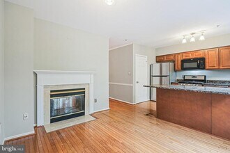 17847 Shotley Bridge Pl in Olney, MD - Building Photo - Building Photo
