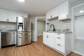 124 Huntington Ave in Manchester, NH - Building Photo - Building Photo