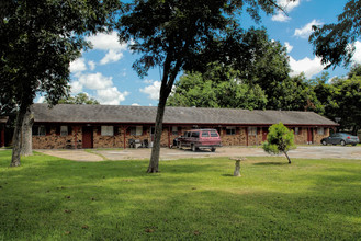 1001-1007 Spooner St in Pasadena, TX - Foto de edificio - Building Photo