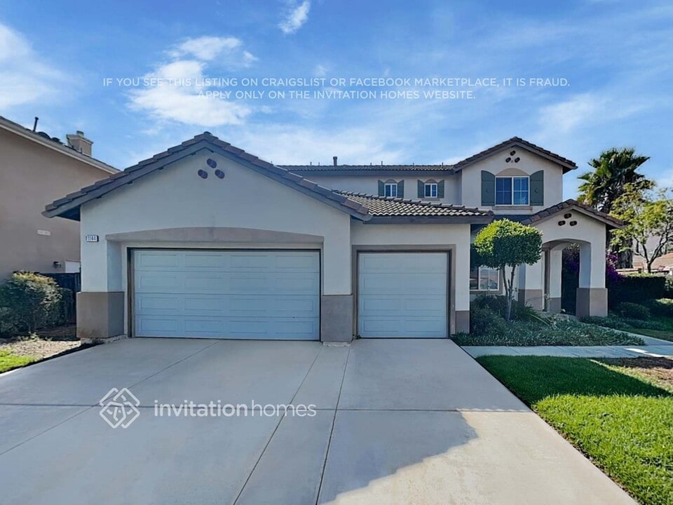 11144 Arizona Ave in Riverside, CA - Foto de edificio