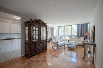 470 Sentinel Rd in Toronto, ON - Building Photo - Building Photo