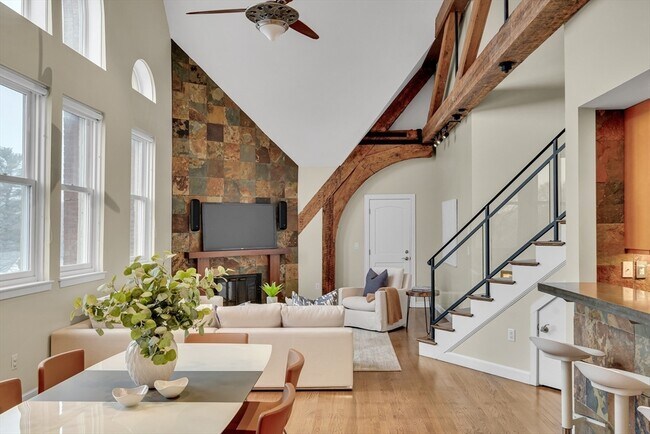 110 Washington Park in Newton, MA - Building Photo - Building Photo