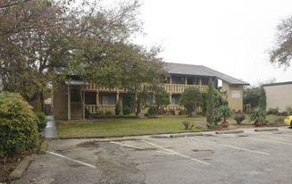10810 Newmont Rd in Austin, TX - Building Photo