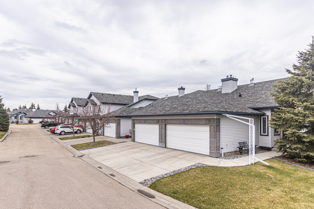 Trails Of Mill Creek Manors in Edmonton, AB - Building Photo