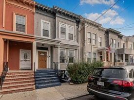 1378 Bristow St, Unit 1 in Bronx, NY - Building Photo