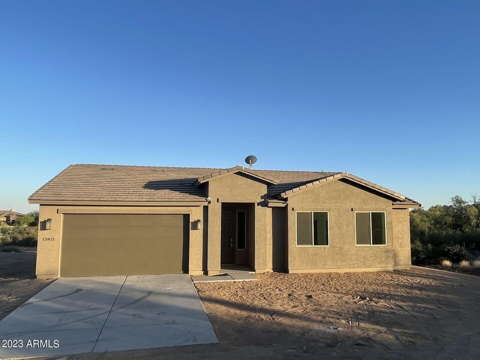 13811 E Cavalry Dr in Scottsdale, AZ - Building Photo