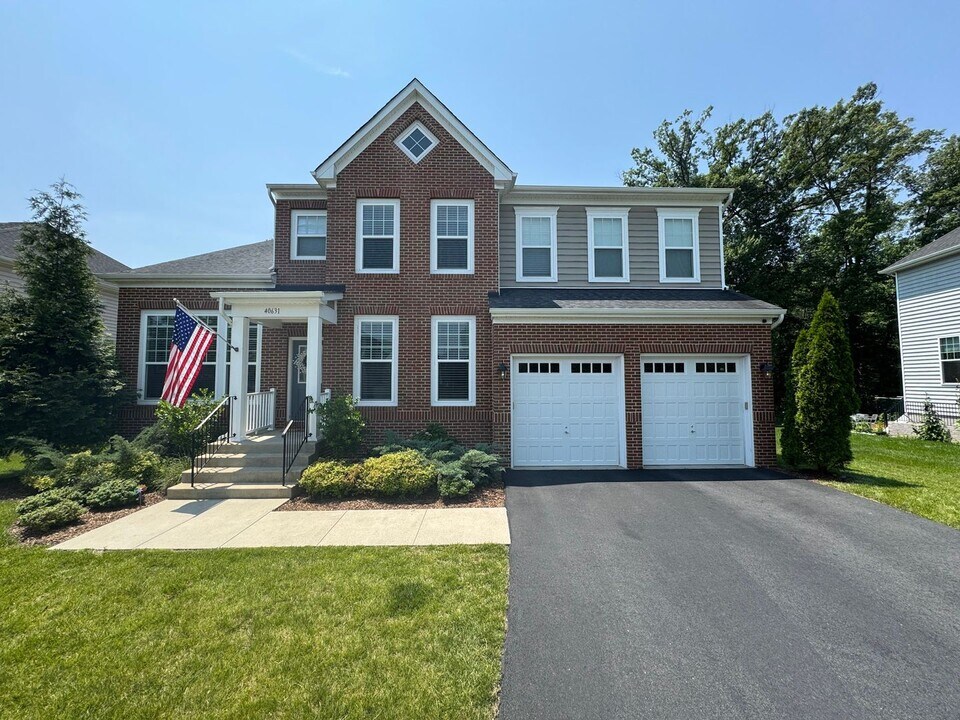 40631 Hazel Pl in Aldie, VA - Building Photo