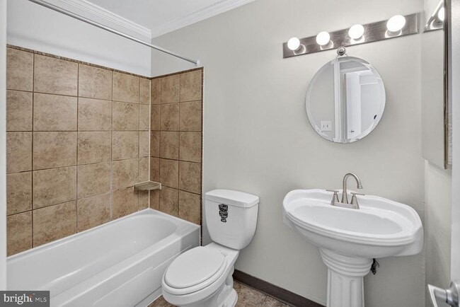 property at 5915 Tamar Dr