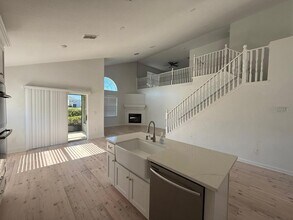 6048 SW 49th Ave in Ocala, FL - Foto de edificio - Building Photo