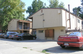 2617-2621 D St in Sacramento, CA - Building Photo - Building Photo