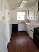 7039 Aurora Dr in New Port Richey, FL - Building Photo - Building Photo