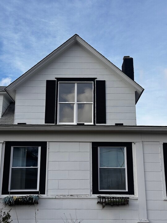 2500 S Saginaw St, Unit Apt. #3 in Flint, MI - Building Photo